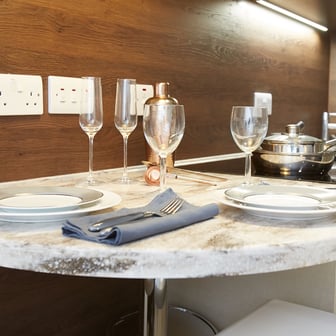 Deluxe Studio - Image 2