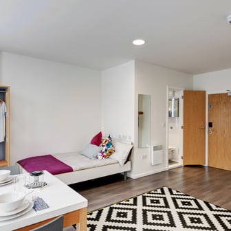 Classic Studio Plus - Image 1