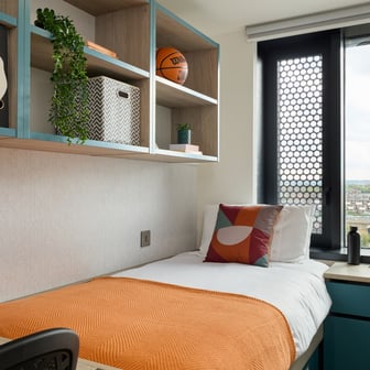 Private Bedroom - Summer Room - Image 1