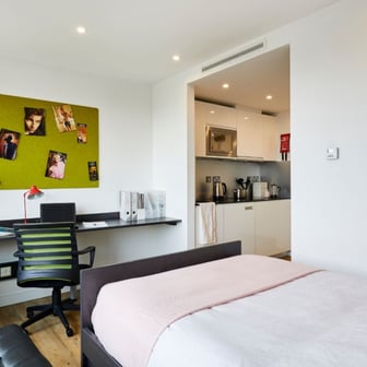 Studio apartment-Kings Cross - Image 1