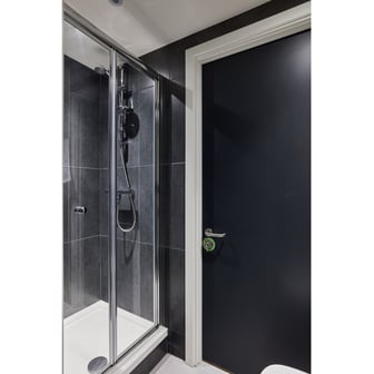 Private Bedroom - Summer Room - Image 5