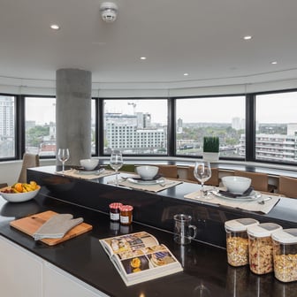 Ensuite Bedroom - Westminster Bridge - Image 4