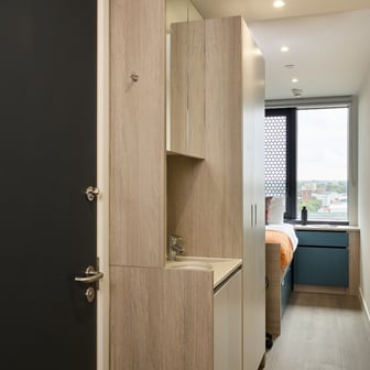 Private Bedroom - Summer Room - Image 3