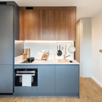 Roomy 3 Mid-century Modern - Image 2