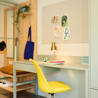 Cosy Terrace - Image 2