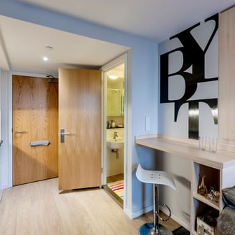 Studio Apartment Bronze - Image 1