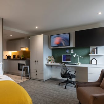 Studio - Platinum - Image 1