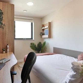 Bronze En-suite - Image 3