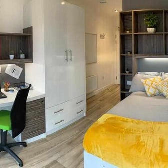 Ensuite Silver - Image 1