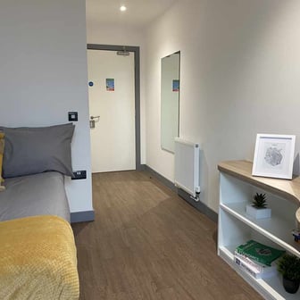 Ensuite Silver - Image 1