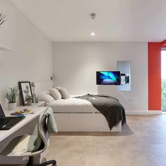 Platinum Plus Studio - Image 1