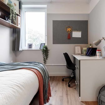 Platinum En-suite - Image 3