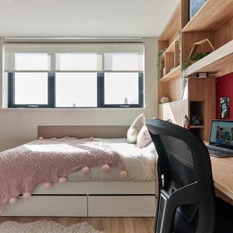 Bronze Studio - Image 2