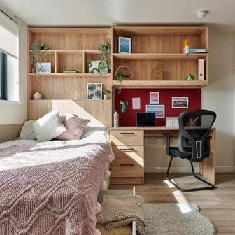 Bronze Studio - Image 1