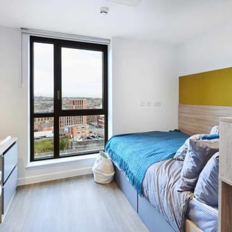 Studio Silver - Image 1