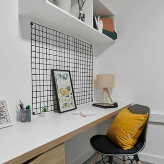 Classic En-Suite - Image 2