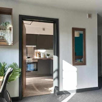 Gold One Bed Flat - Image 4