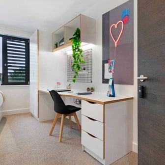 Bronze En-suite - Image 2