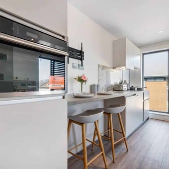 Studio Platinum Plus - Image 4