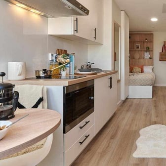 Platinum Balcony Studio - Image 2