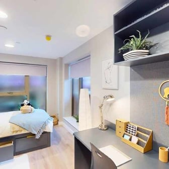 Silver Studio - Image 2