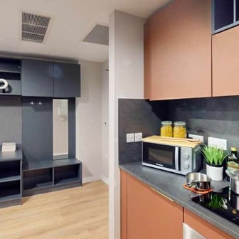 Silver Studio - Image 3