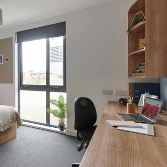 Platinum En-Suite - Image 3