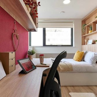 Silver En-suite - Image 3