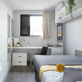 Classic En-suite - Image 3