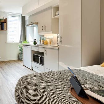 Penthouse Plus Studio - Image 1