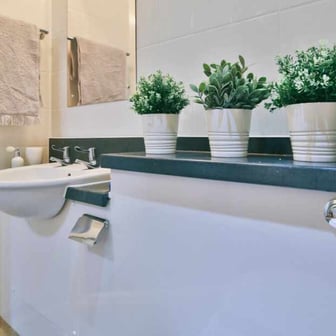 Apartment Classic 1-bed Balcony - Image 6