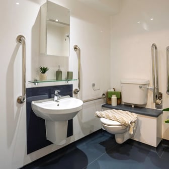 Large Studio - Image 6