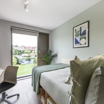 4 Bed Standard Ensuite - Image 1