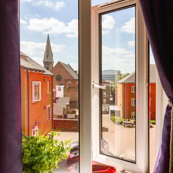 Classic En Suite - Image 7