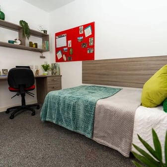 Standard En-suite - Image 1