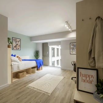 5 Bed Premium Ensuite - Image 1