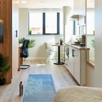 Studio Platinum - Image 2