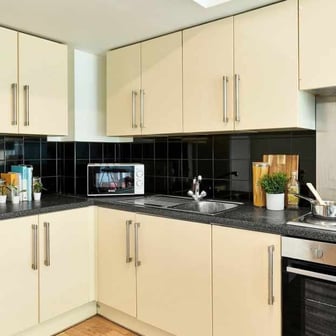 Ensuite Accessible Gold - Image 7