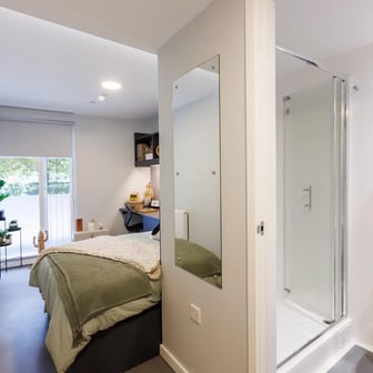 10 Bed En-Suite Plus - Image 1