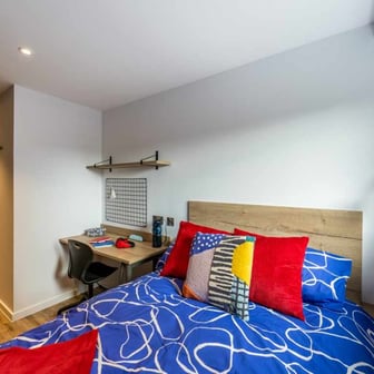 3 Bed En-suite - Image 1