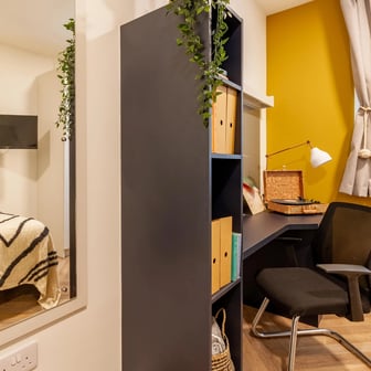 Classic - 2 Bed Flat - Image 4