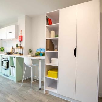 Deluxe Studio - Image 6