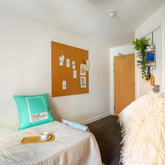 Standard En Suite - Image 2