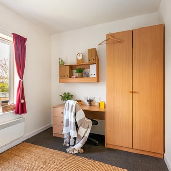 Standard Room - 4 Bed Shared House - Image 2