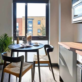 Flat One Bed Gold - Image 6