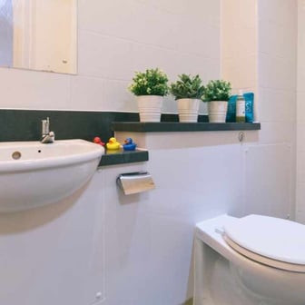 Apartment Classic Bigger 1-bed Balcony - Image 6