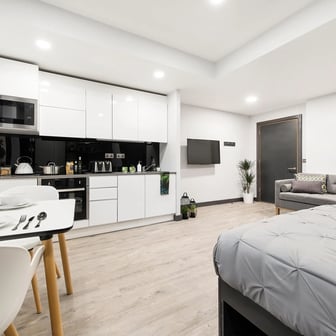 Premium Studio - Image 2