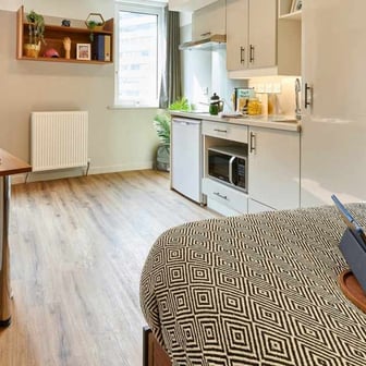 Studio Penthouse - Image 5