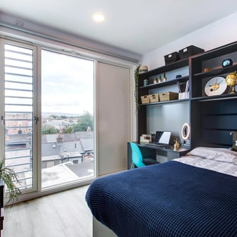 Classic En Suite - Image 2