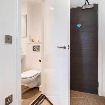 Ensuite Gold - Image 5